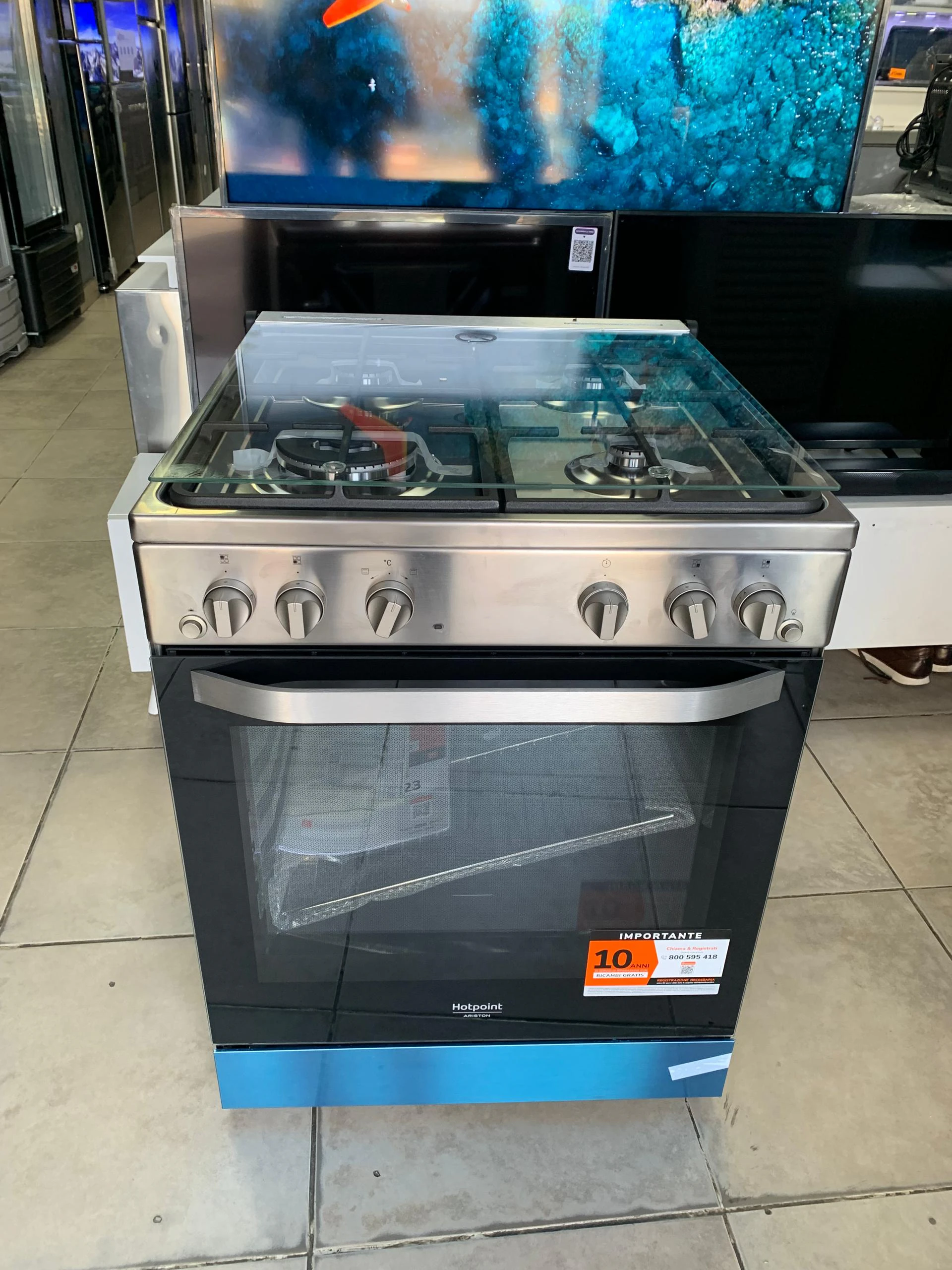 Cuisinière hotpoint 4feux à gaz 60X60 four à gaz gris HS67G2PMX/IT/1